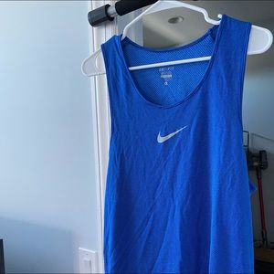 Nike tanktop blue size large